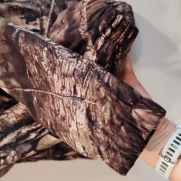 Cabela's Herters Women's Mossy Oak Camo Jacket - Picture 13 of 13